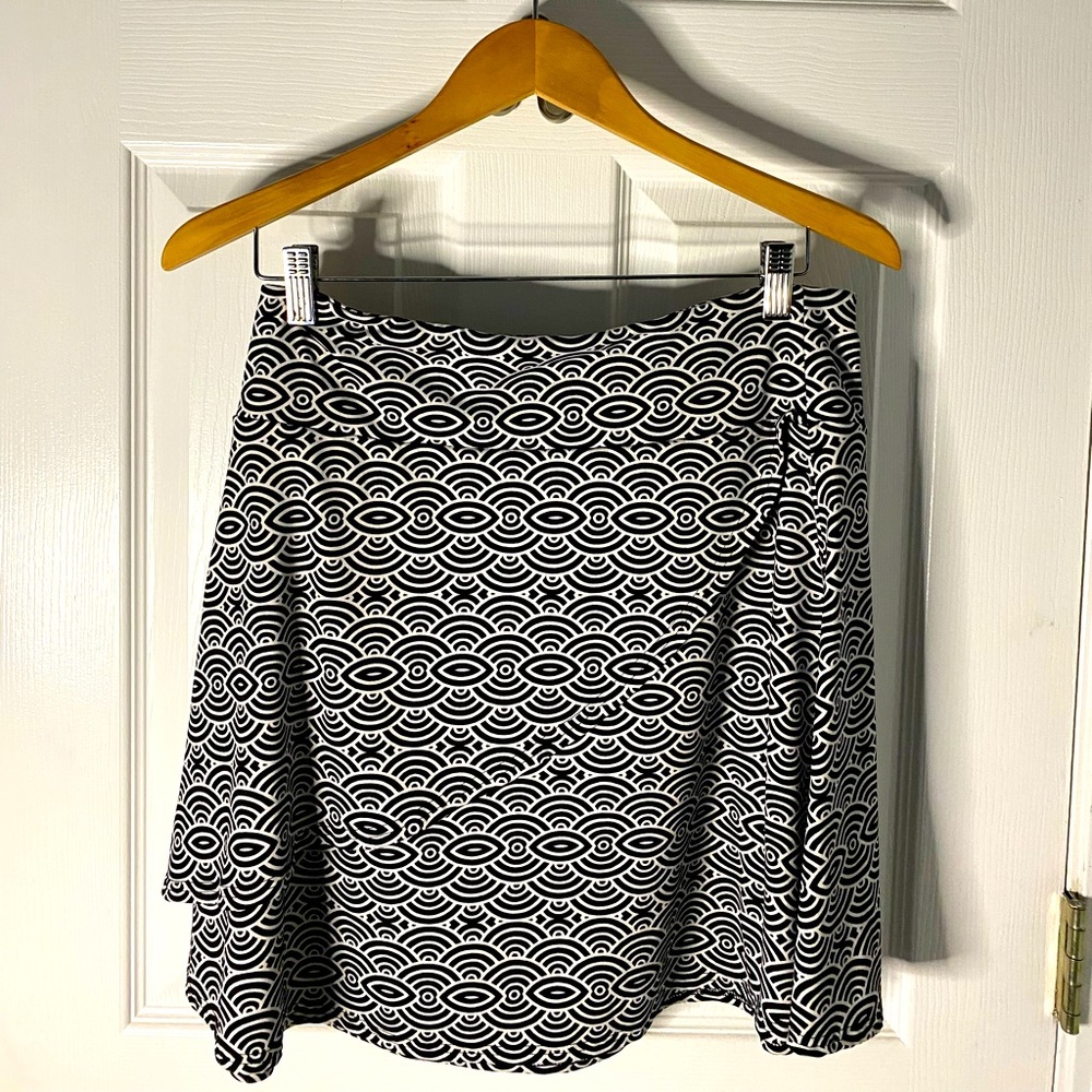 🩷🩷🩷 Geometric Patterned Skirt
